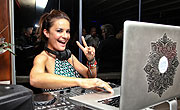 Gitta Saxx als DJ  anschliessend  bei der Partyin der Ritzi Lounge beim MALLORCA CHARITY DINNER  (©Foto: Connections PR)